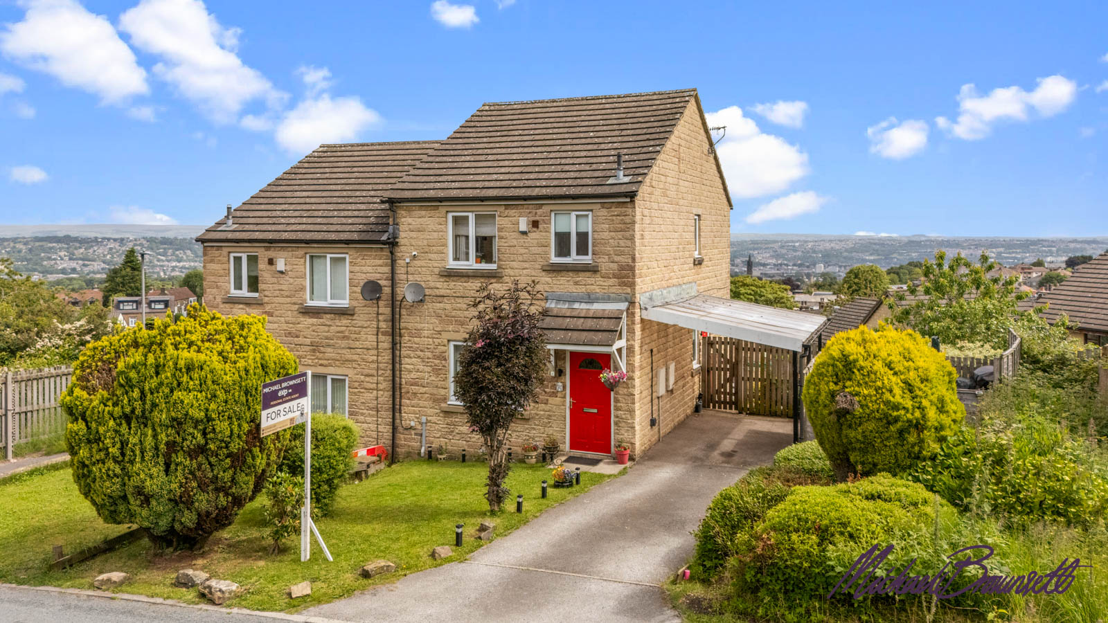 Semi Detached House in Bradford