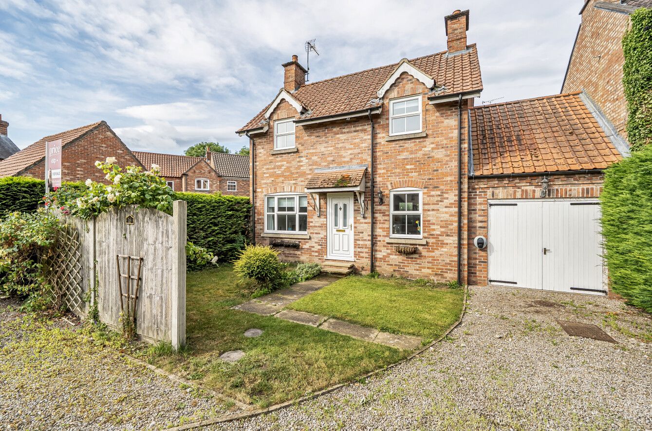 Link Detached House in York
