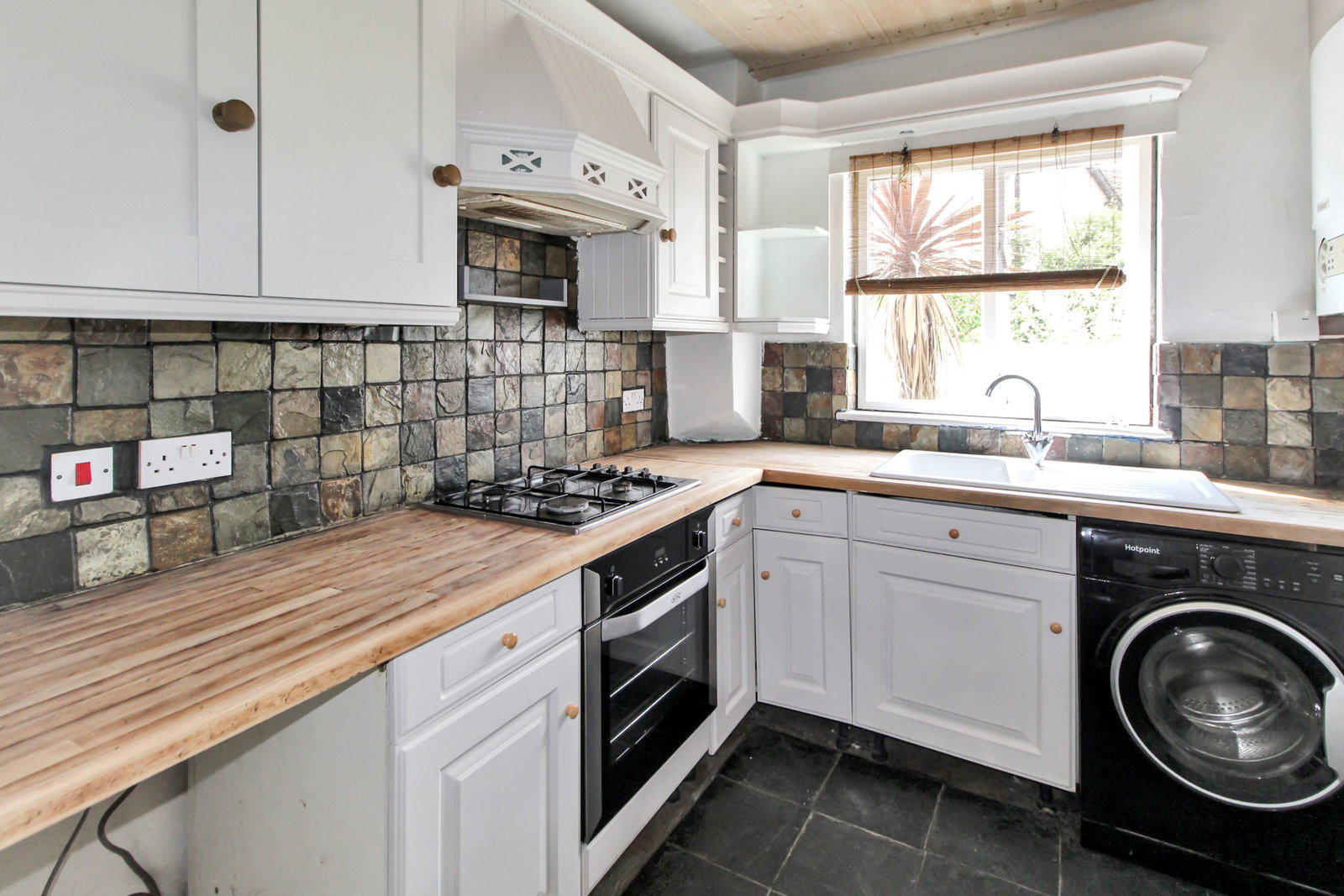 Terraced House in Neston