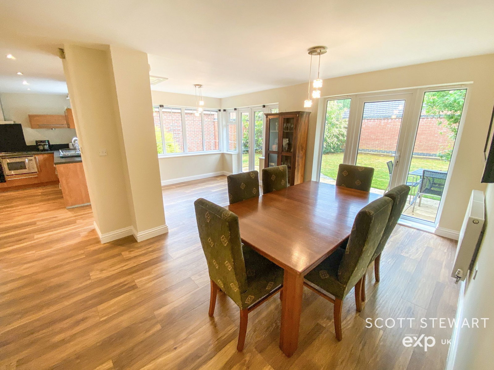 Detached House in Peterborough