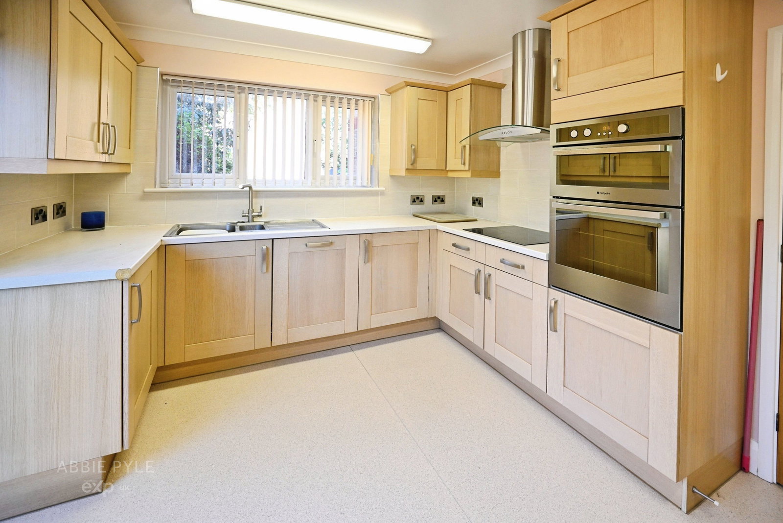 Detached House for sale in Rochester, Searchlight Heights, Chattenden, Rochester, ME3 8NF