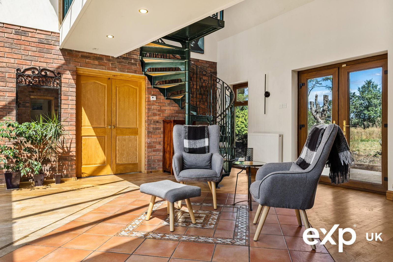 Detached House in Newark 3