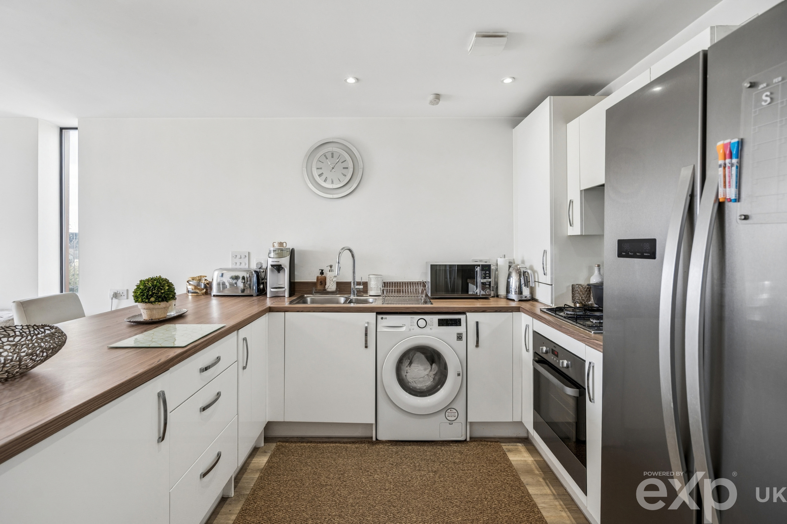 Flat for sale in Borehamwood, Studio Way, Borehamwood, WD6