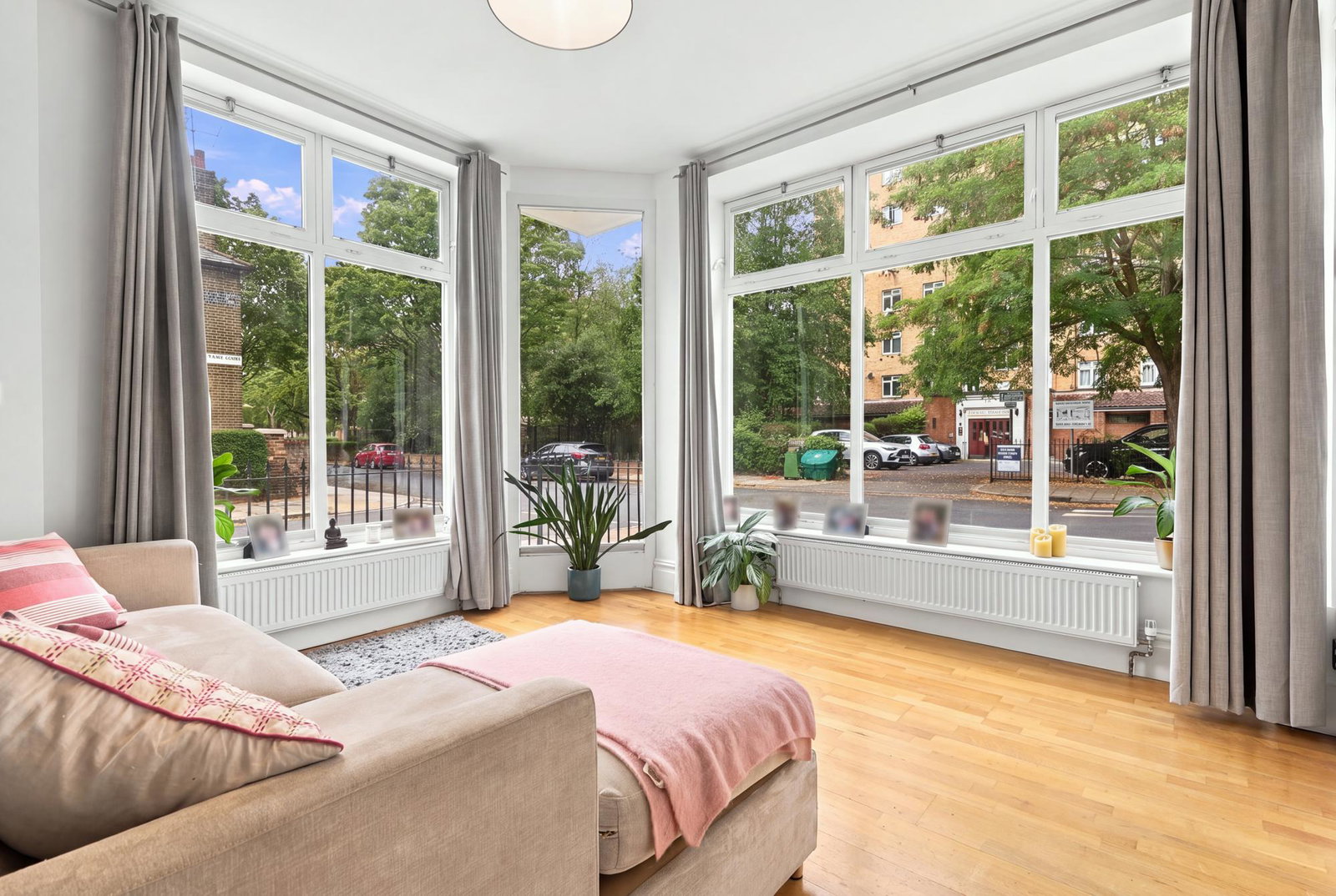 Flat for sale in London, Hartington Road, Stockwell, SW8, 667 m²