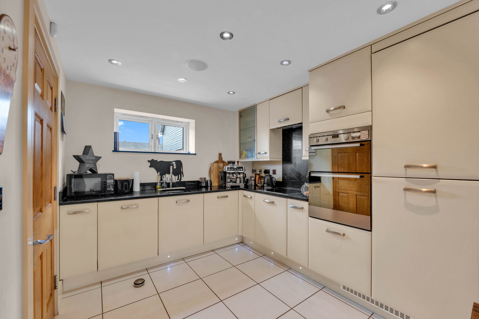 Semi Detached House in Leicester 4