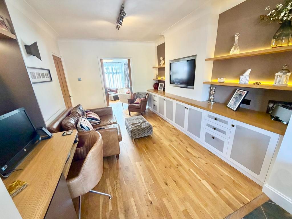 Semi Detached House in London