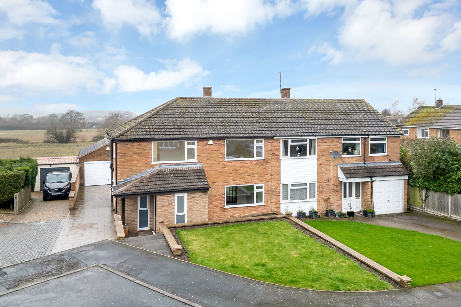 Semi Detached House in Nuneaton