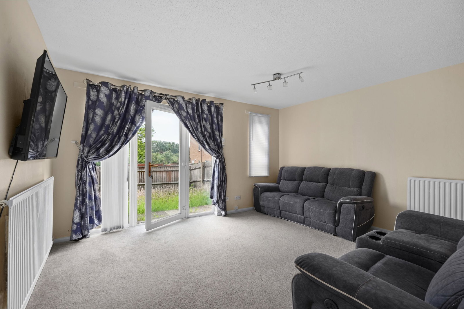 Semi Detached House in Milton Keynes