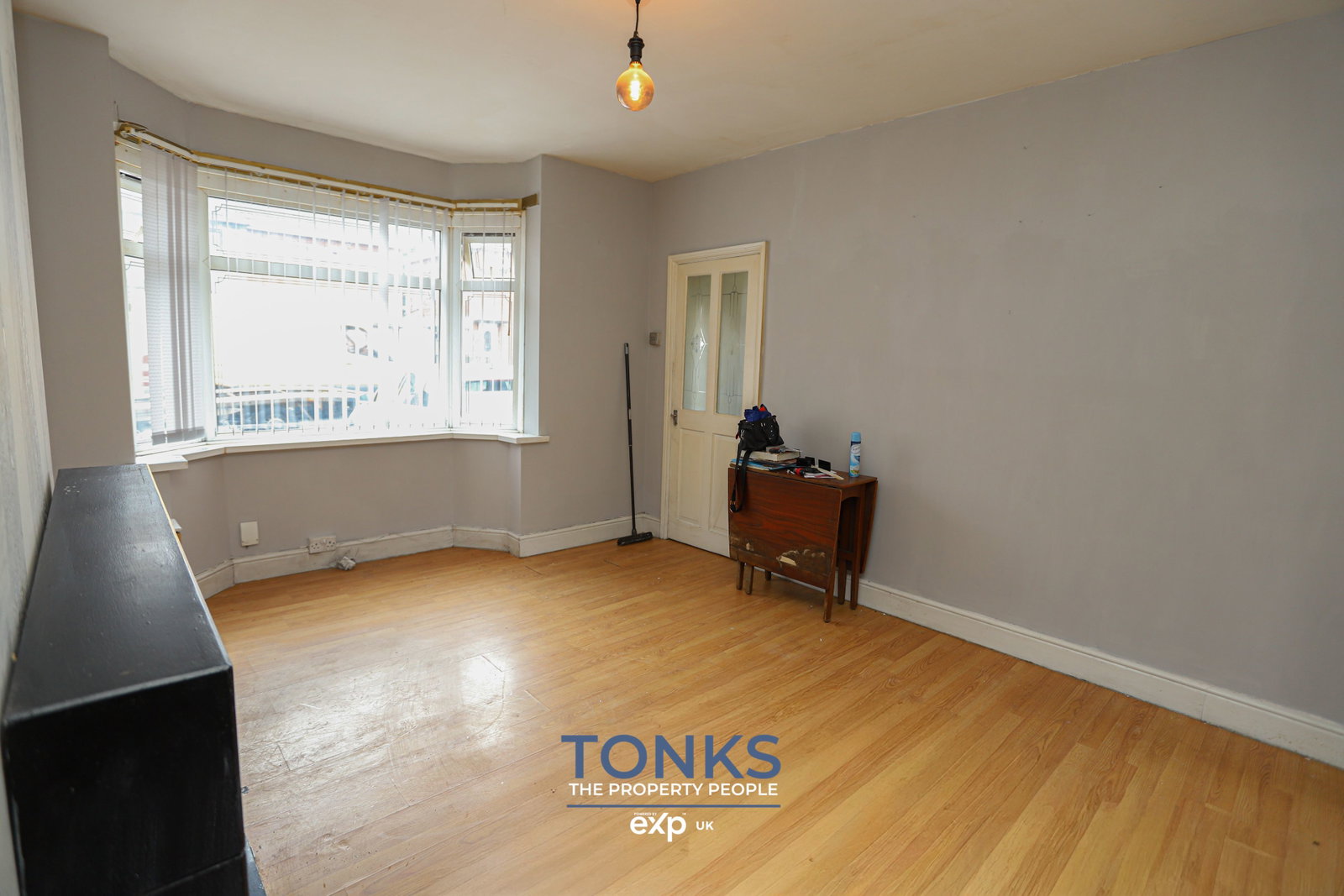 Semi Detached House in Oldbury