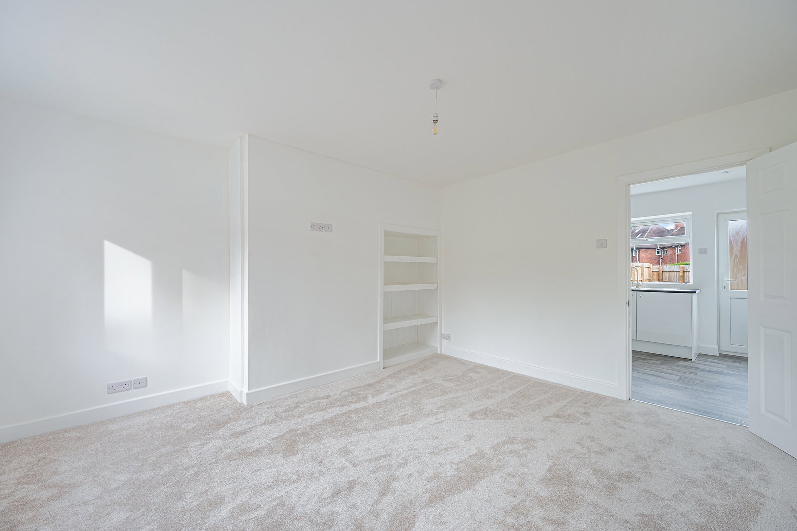 End Of Terrace House in Grantham