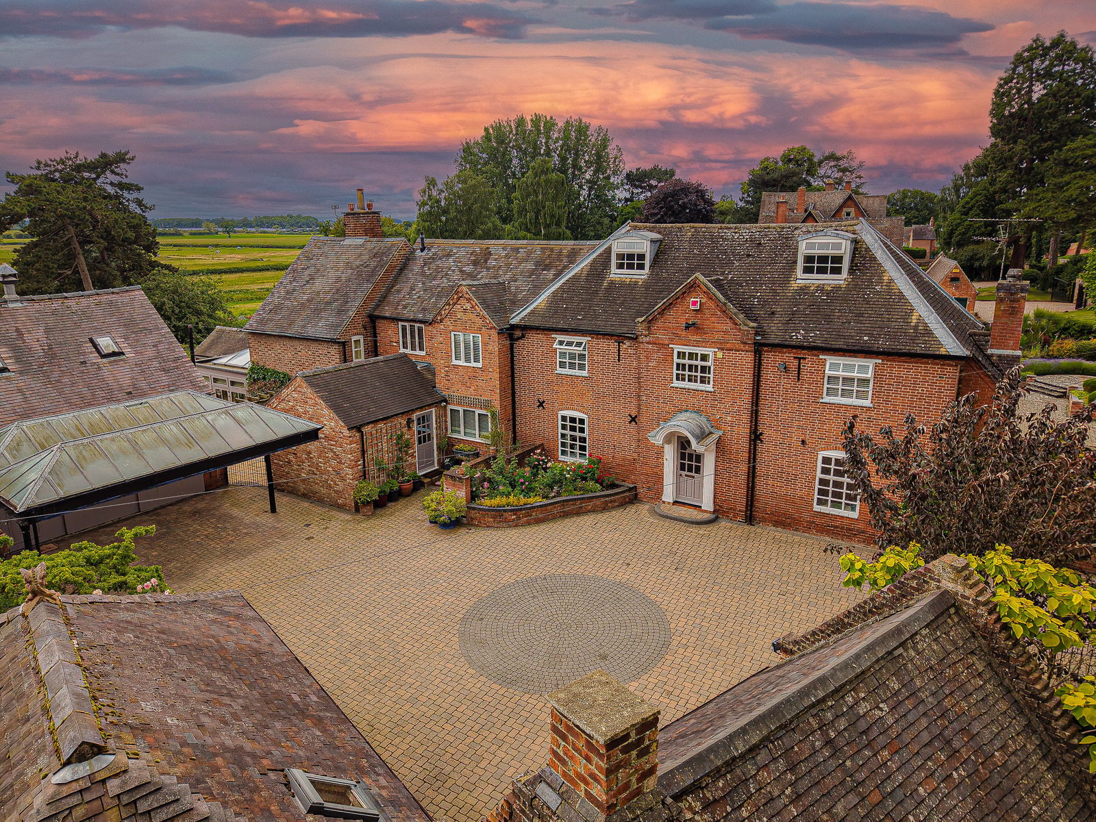 Detached House in Swadlincote