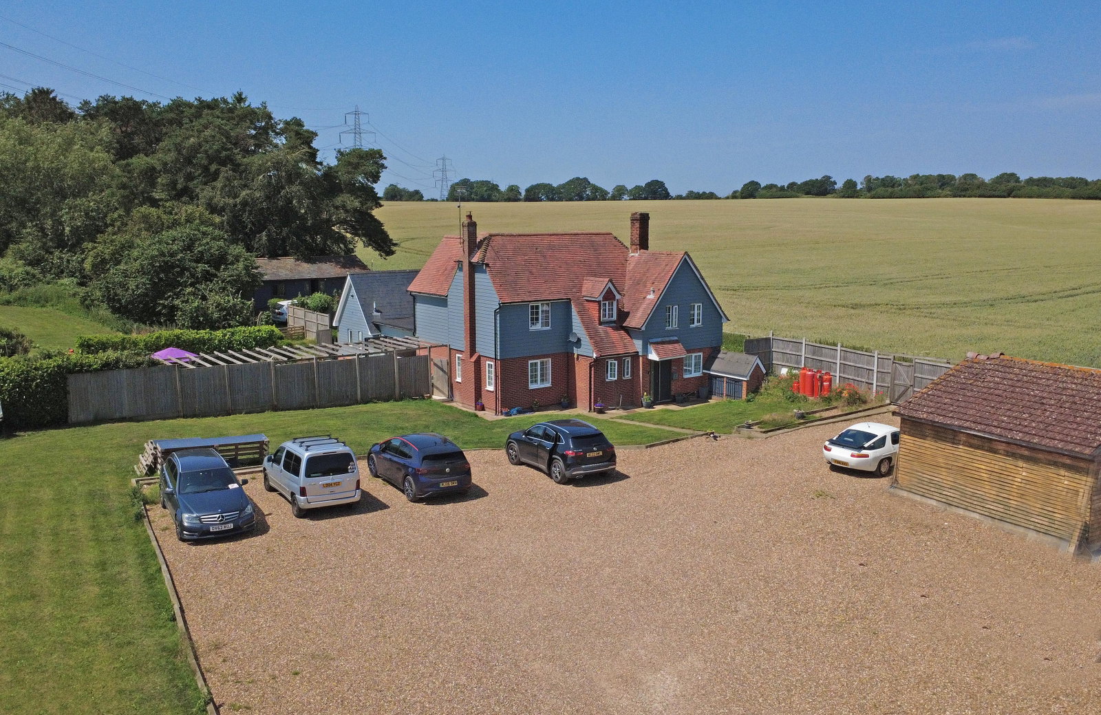 Detached House in Halstead