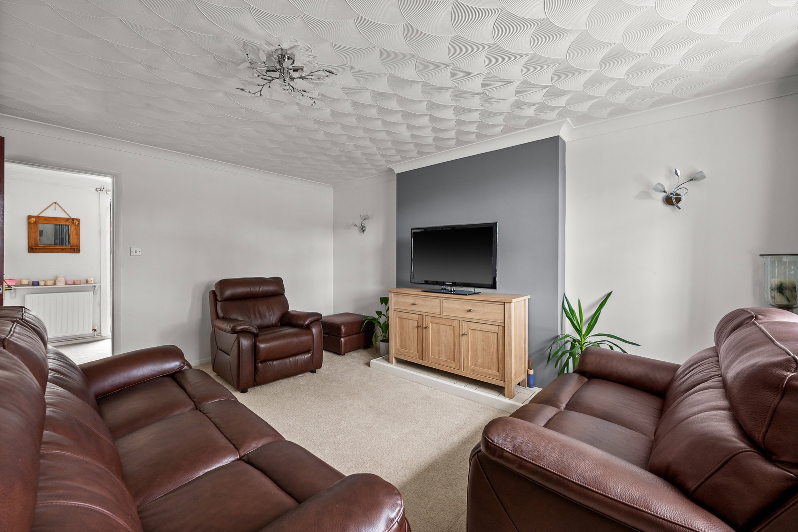 Semi Detached House in Grantham