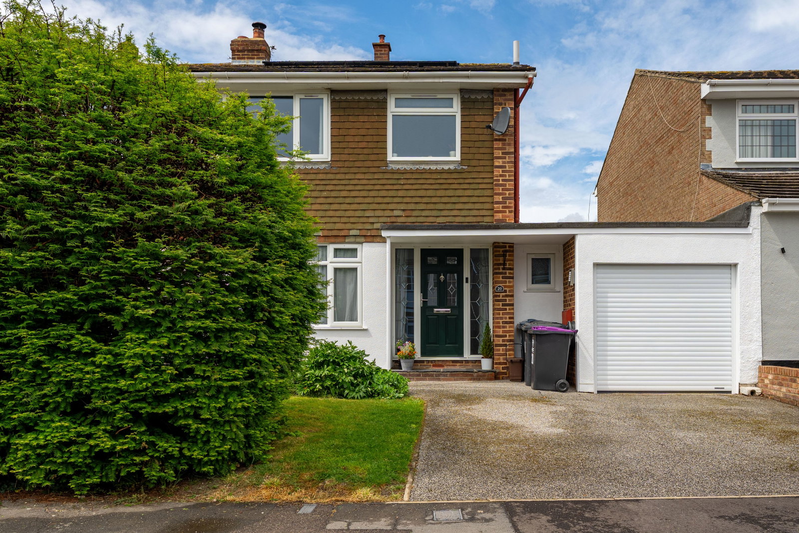Semi Detached House in Buntingford
