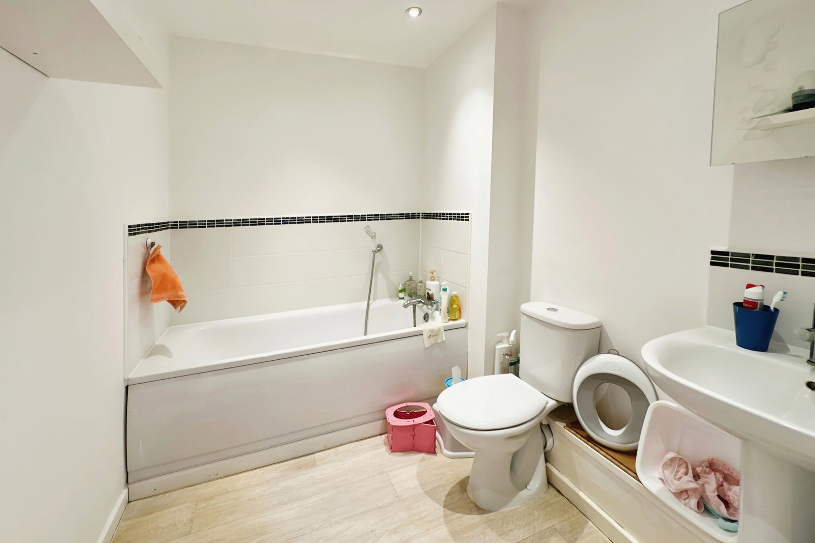 Apartment in Milton Keynes