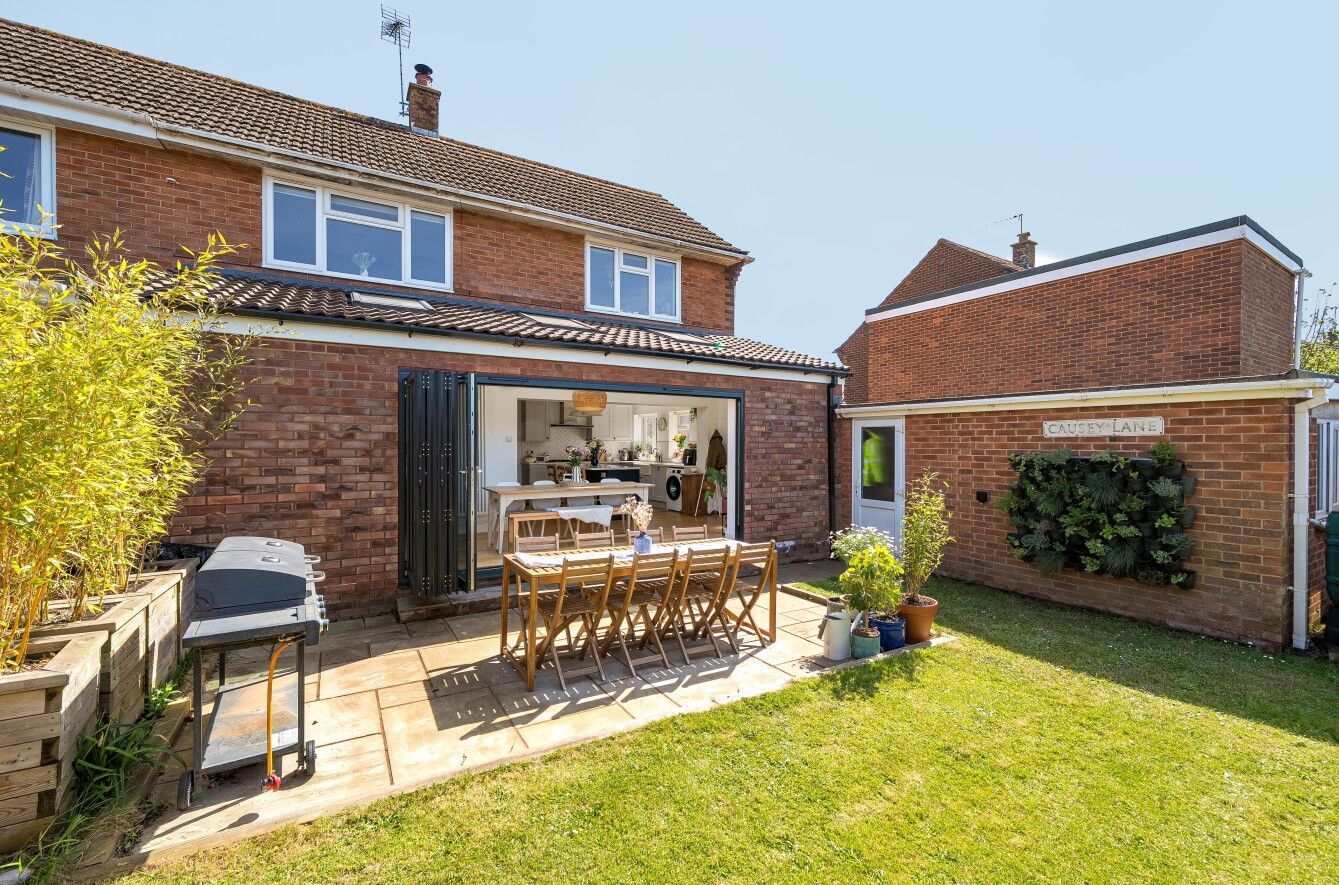 Semi Detached House for sale in Exeter, Station Road, Pinhoe, Exeter, EX1 3SD, 1066 m²