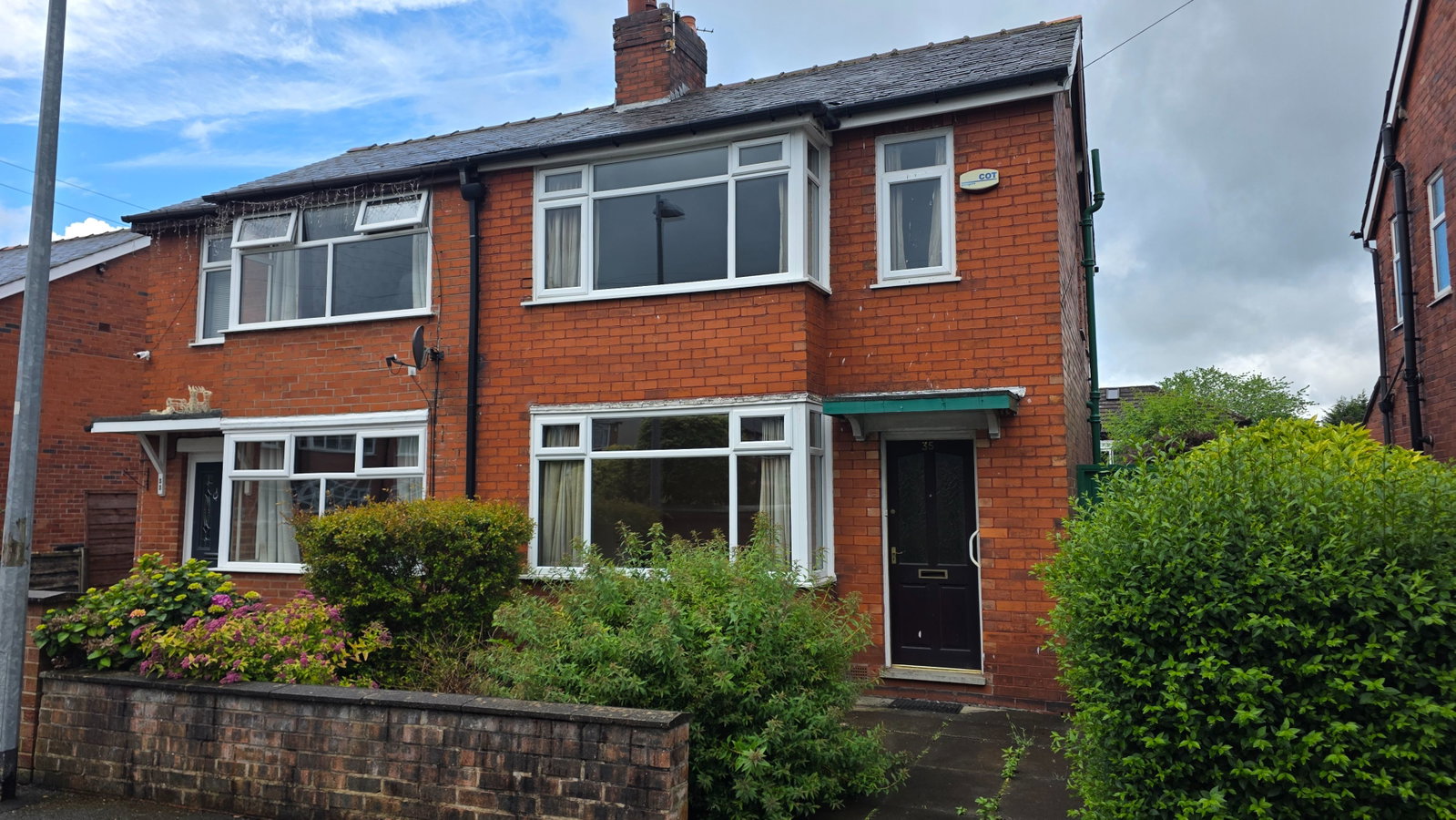 Semi Detached House in Manchester
