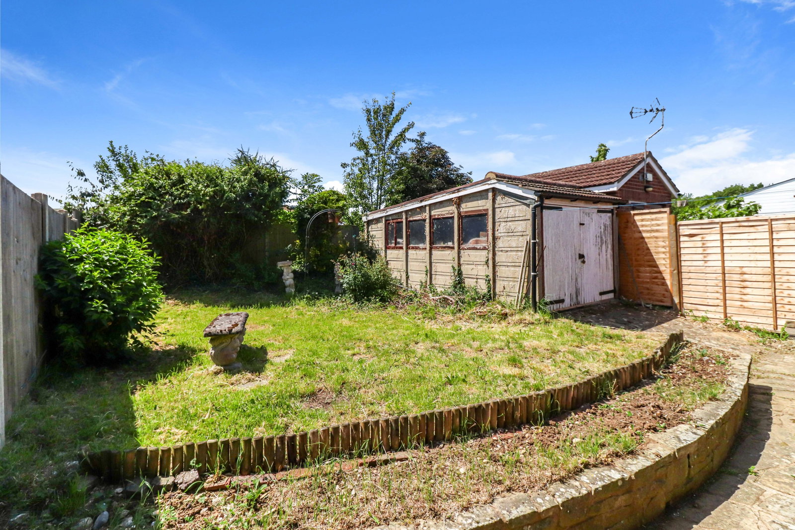 Semi Detached Bungalow in Chesham 2