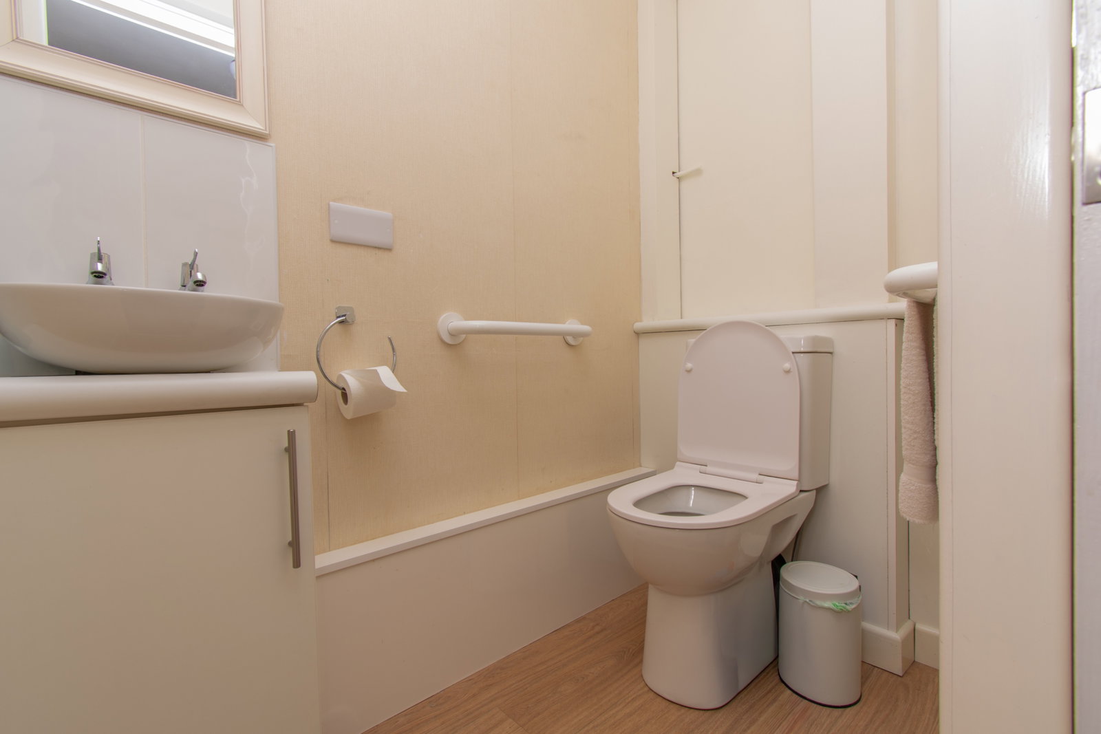 Semi Detached House in Wigston