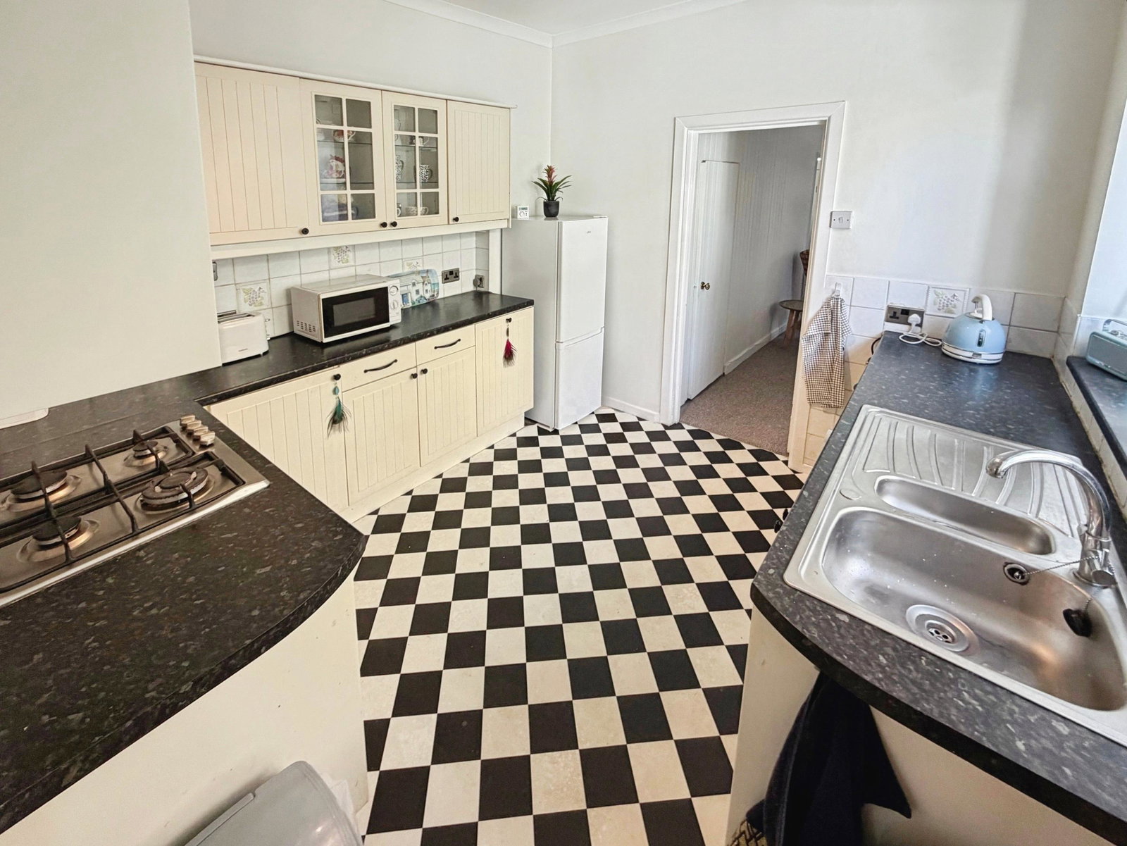 Semi Detached House in Neath