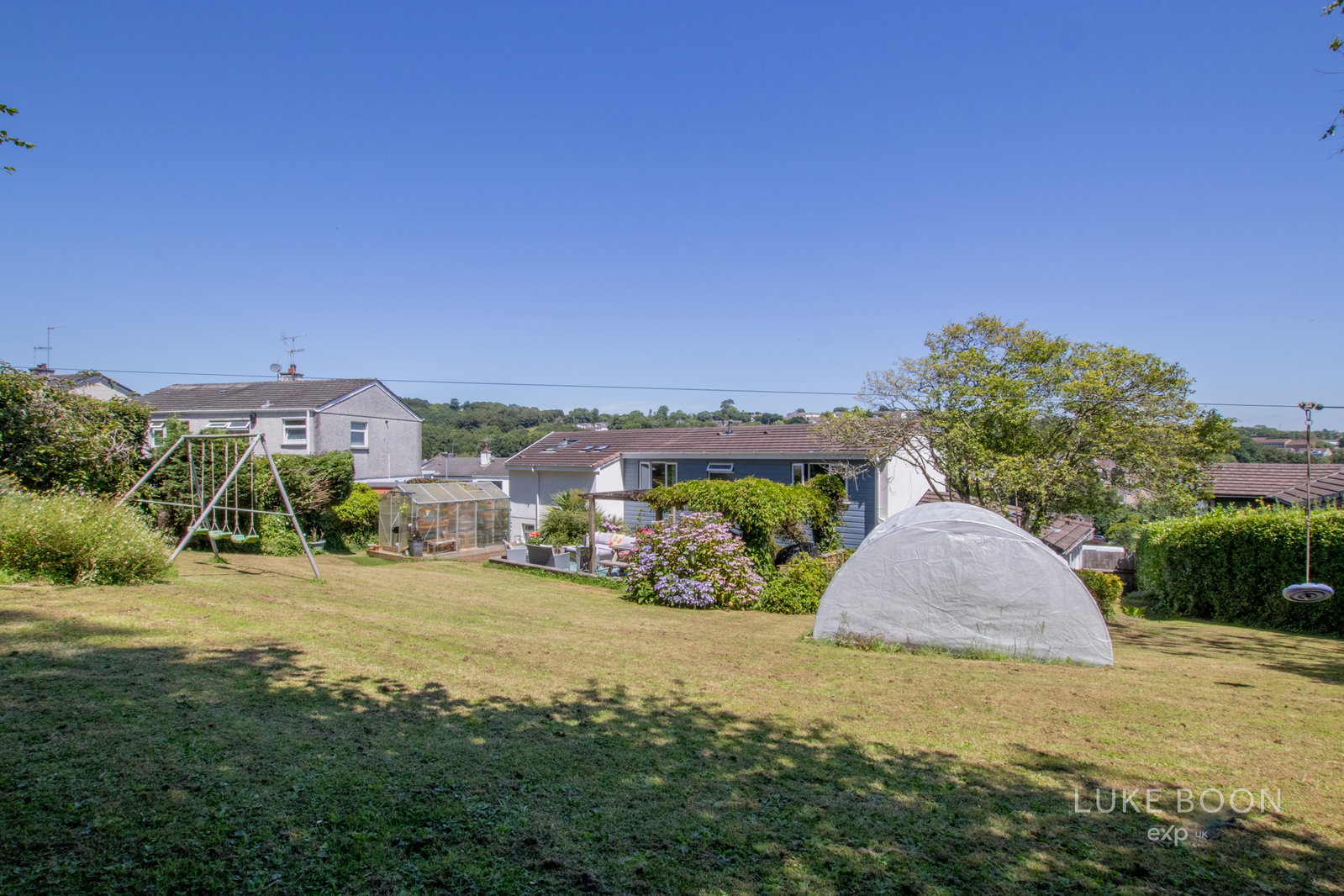 Detached House in Plymouth