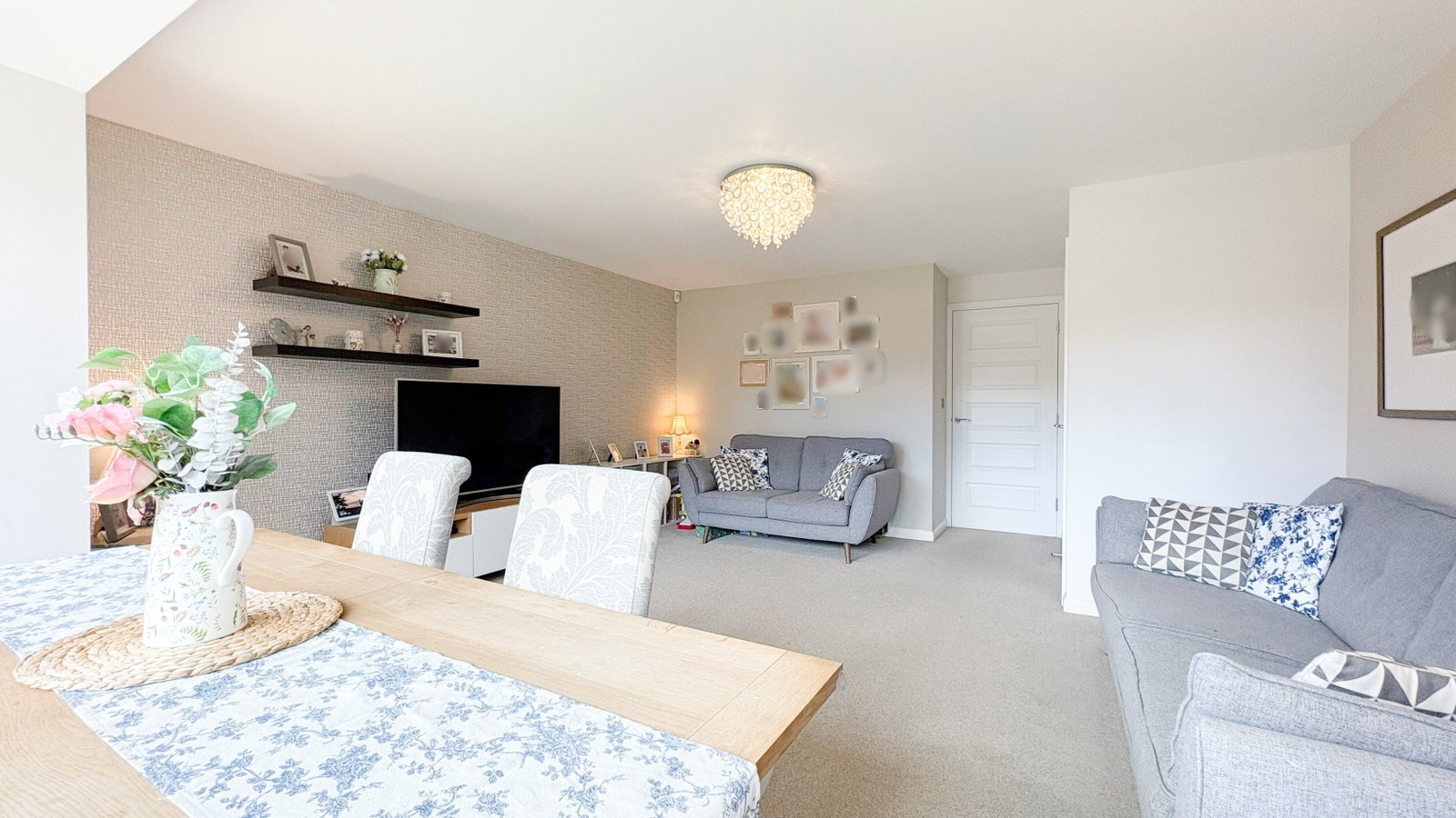 Semi Detached House in Bristol