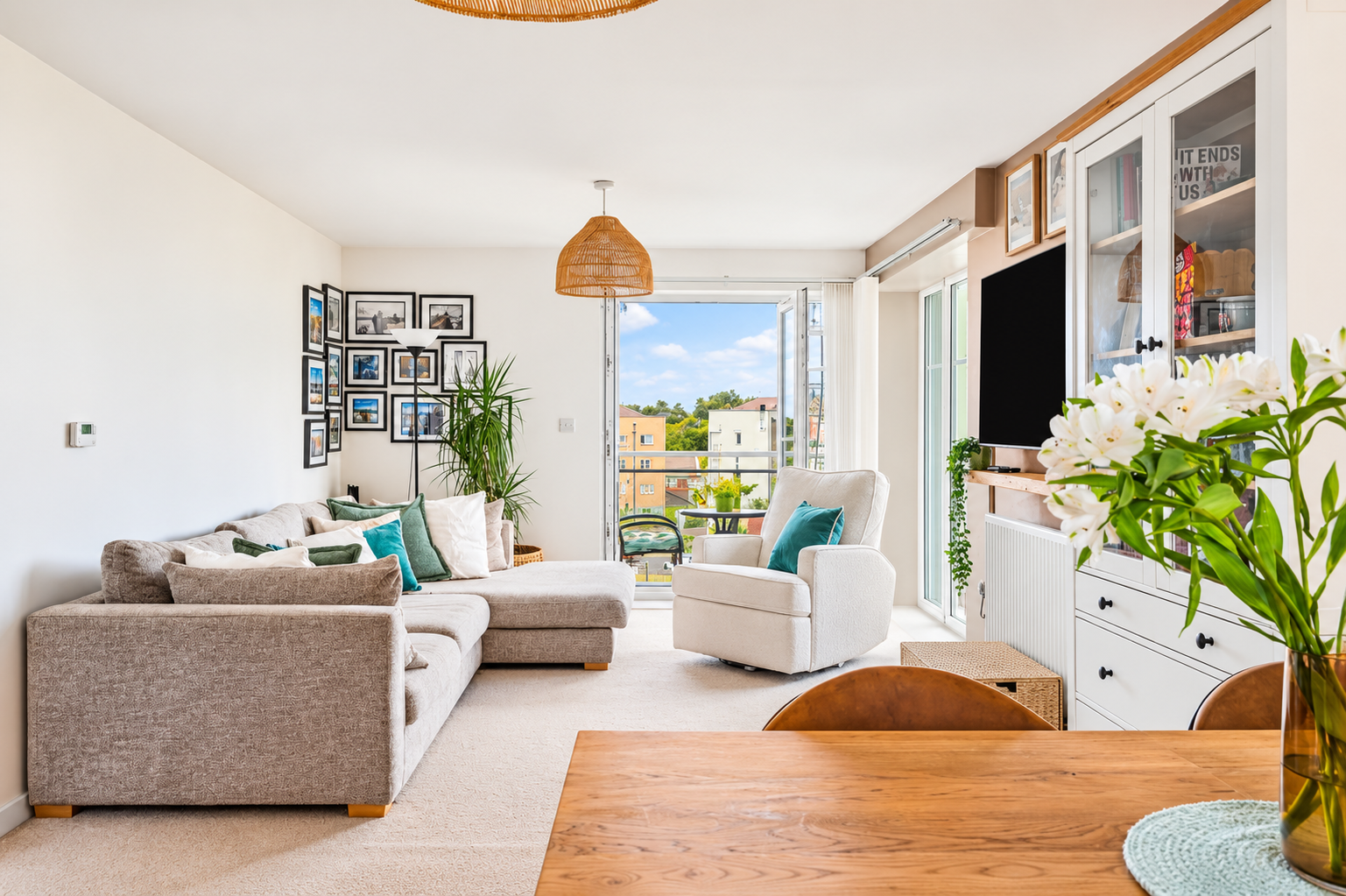 Apartment for sale in Cheltenham, Ledbury Court, Cheltenham, GL52, 710 m²
