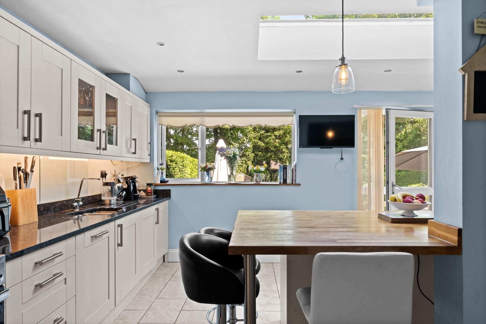 Semi Detached House in South Croydon