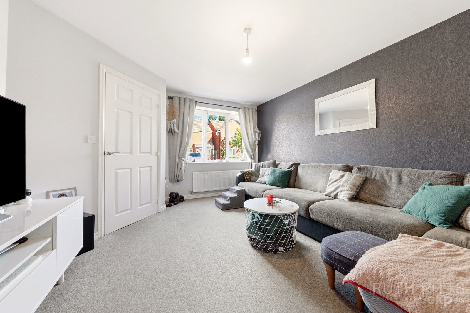 Semi Detached House in Pontefract