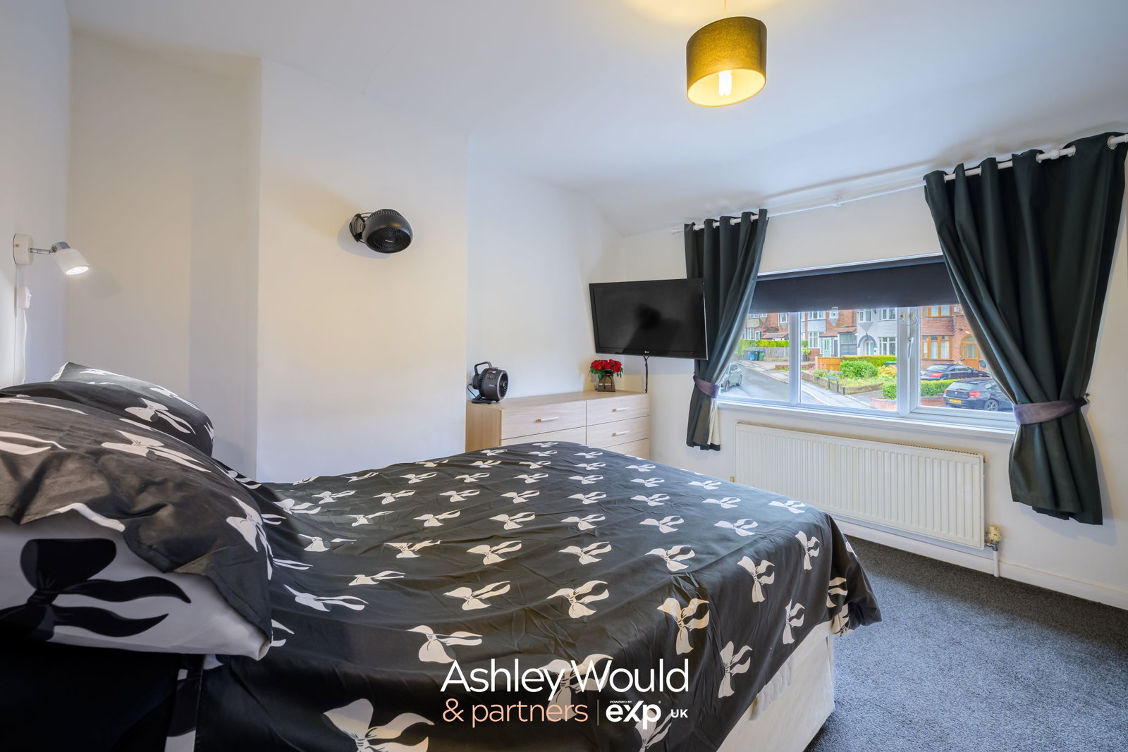Semi Detached House in Oldbury