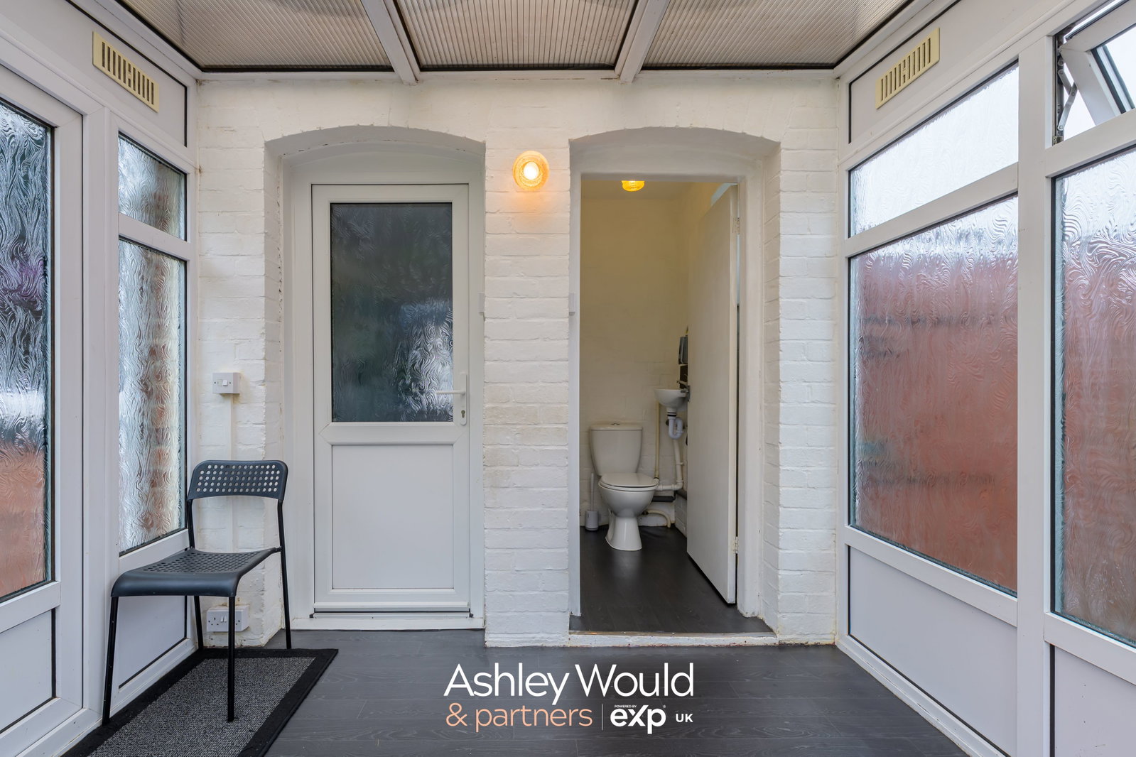 Semi Detached House in Oldbury