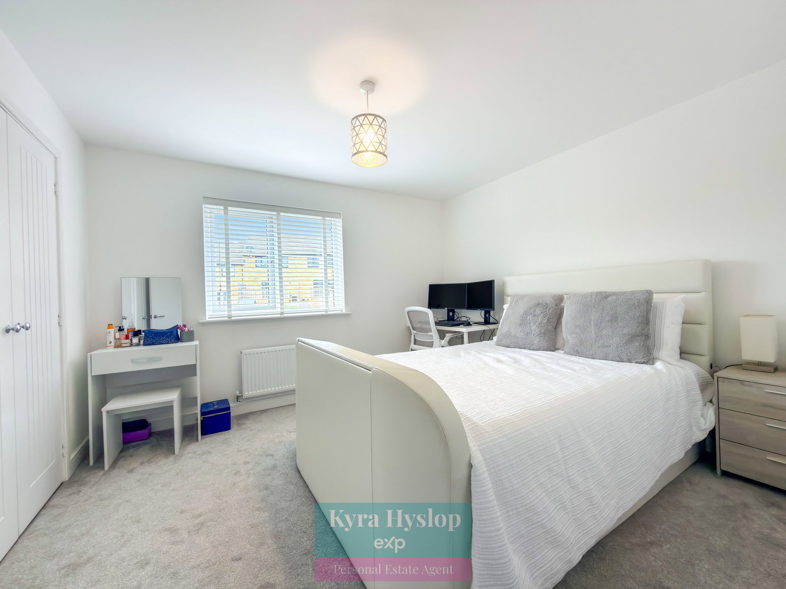 Semi Detached House in Exeter