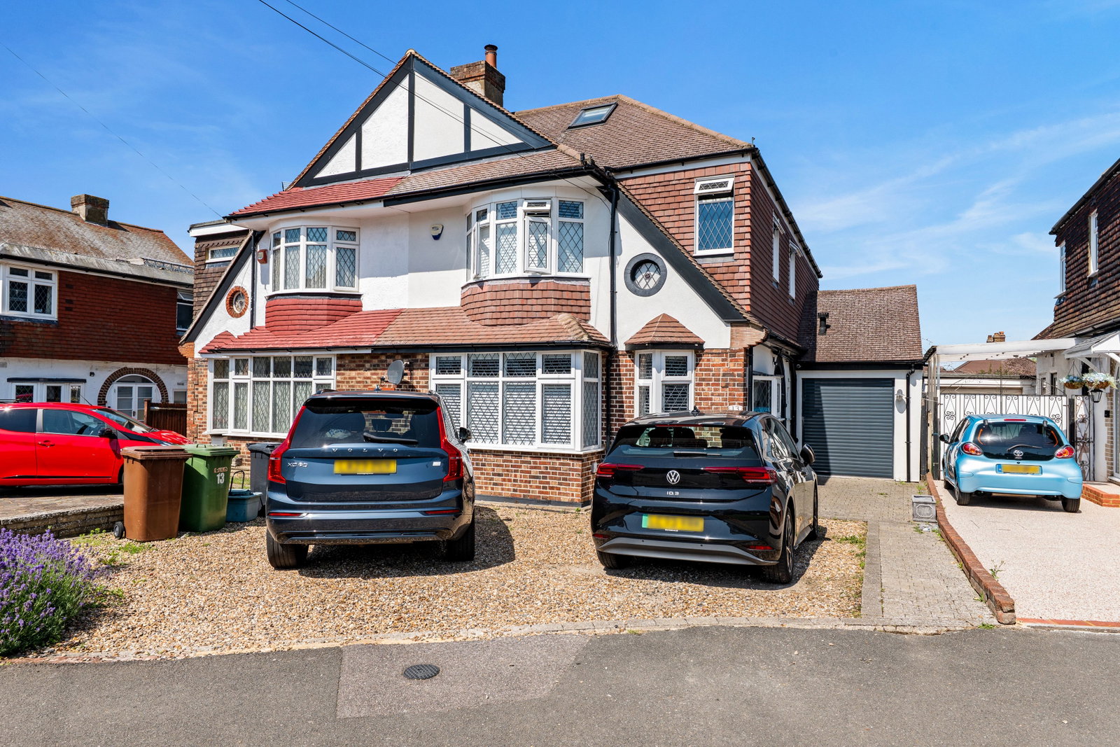 Semi Detached House in Stoneleigh