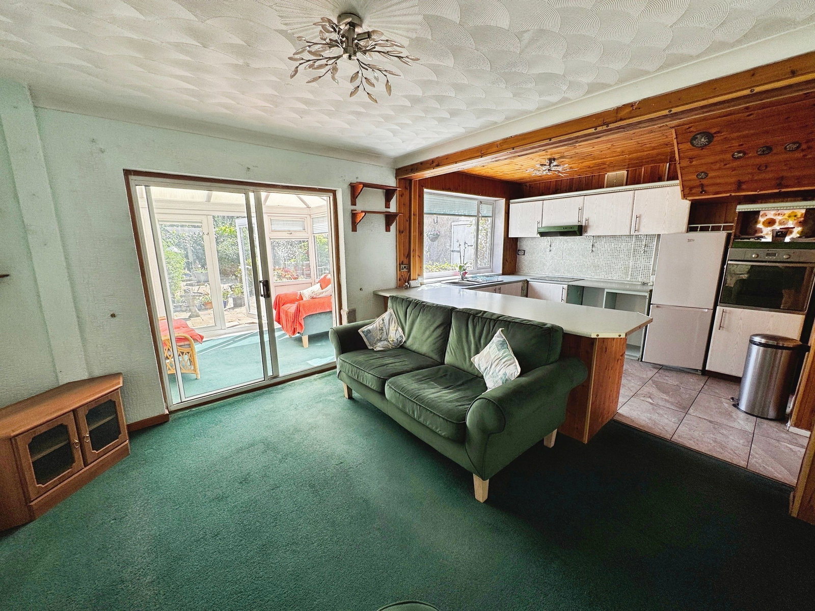 Semi Detached House in Porthcawl