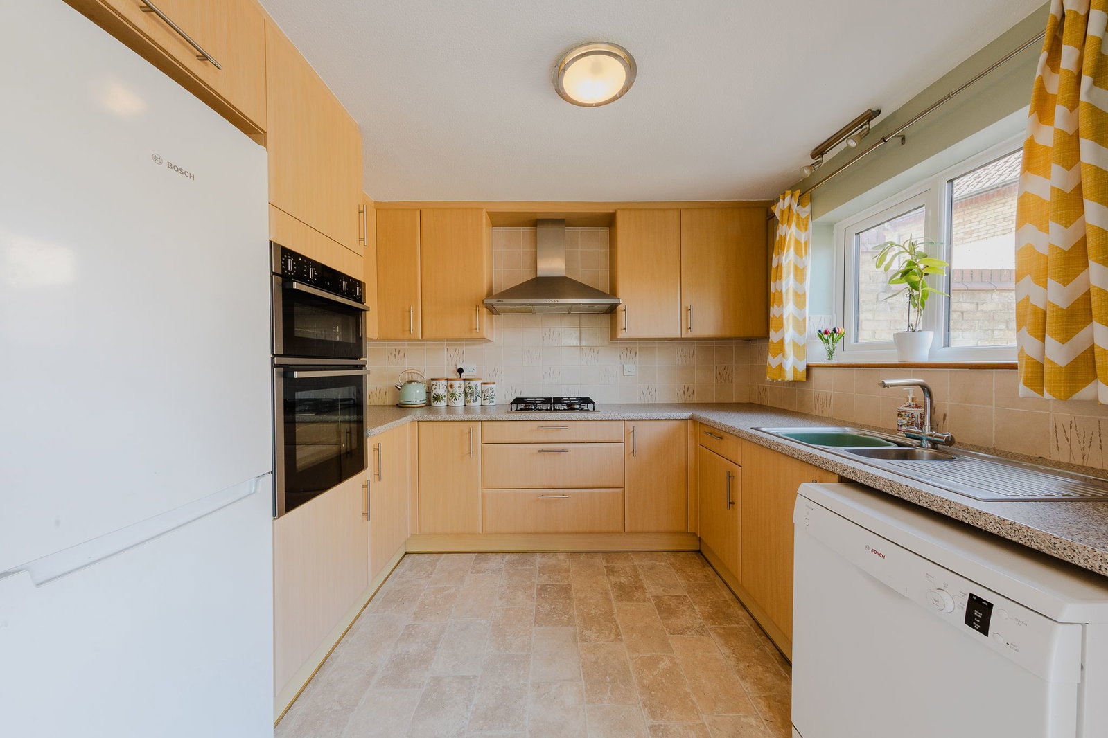 Detached House for sale in Milton Keynes, Fortescue Drive, Shenley Church End, Milton Keynes, MK5 6AU