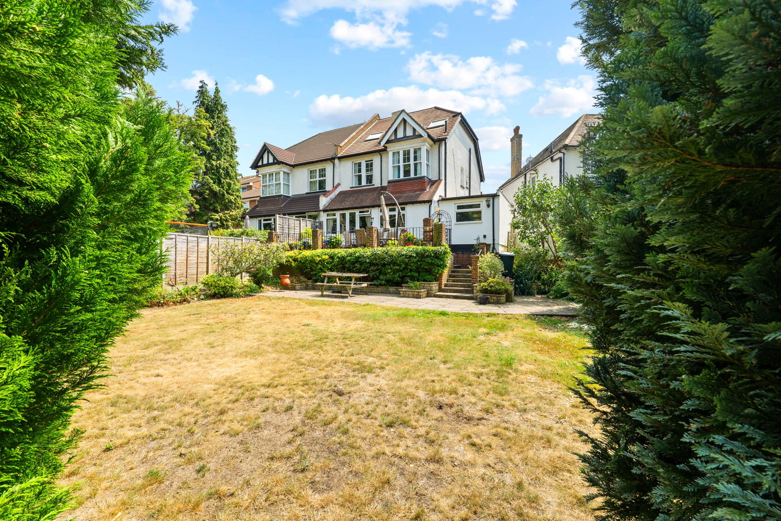 Semi Detached House in South Croydon