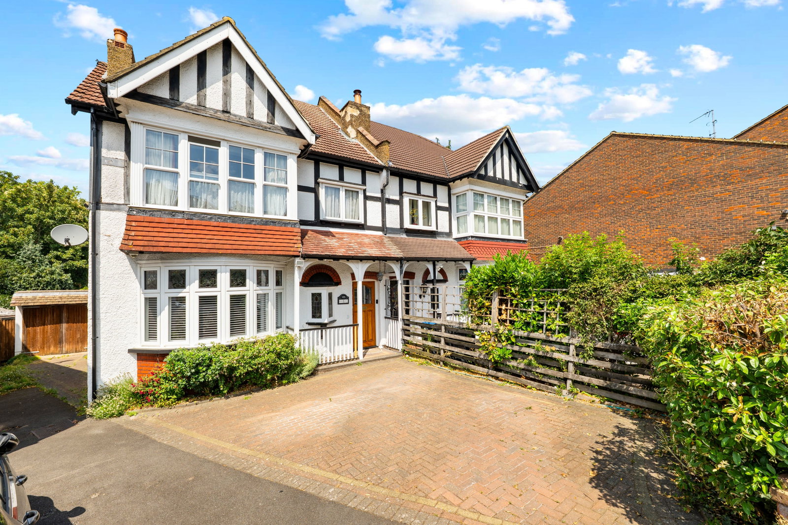 Semi Detached House in South Croydon 2