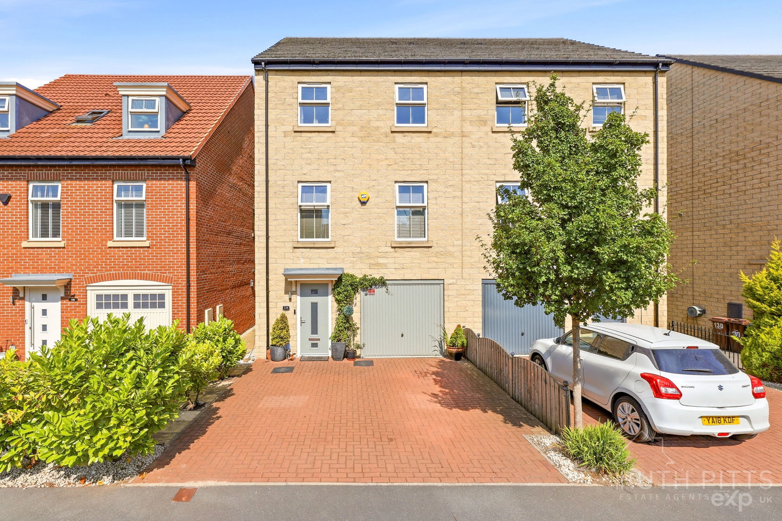 Semi Detached House in Pontefract