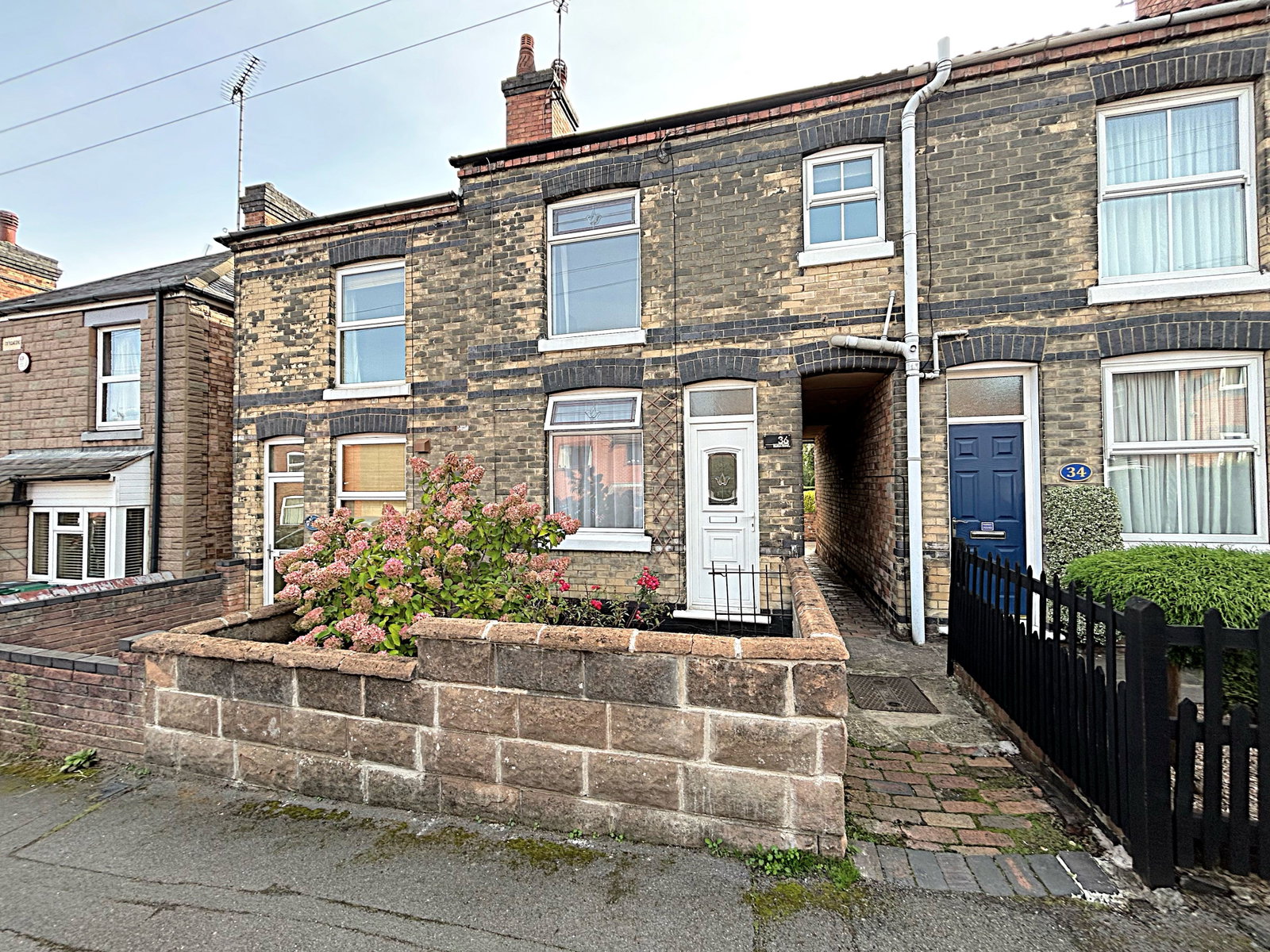 Terraced House for sale in Swadlincote, Station Road, Woodville, Swadlincote, DE11 7DX