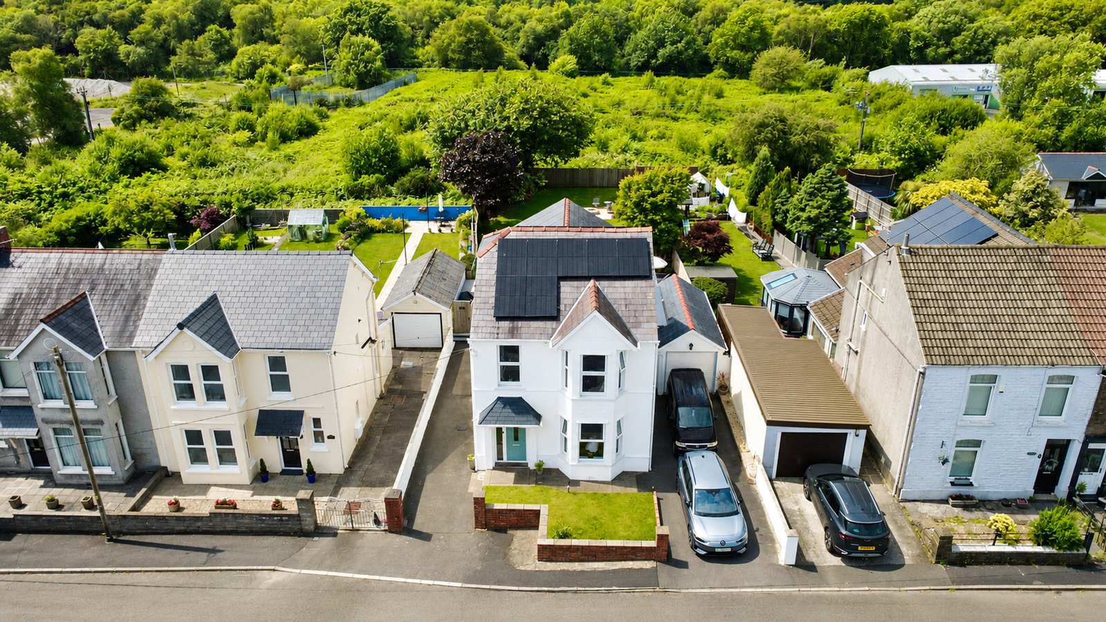 Detached House in Swansea