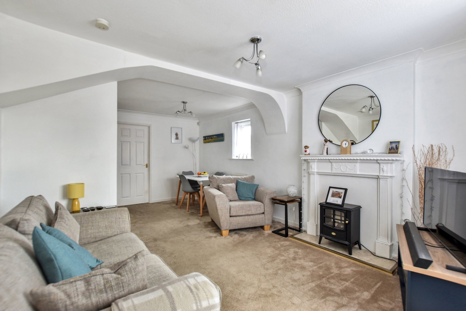 Semi Detached House for sale in Wakefield, Keats Grove, STANLEY, Wakefield WF3 4PY, 635 m²
