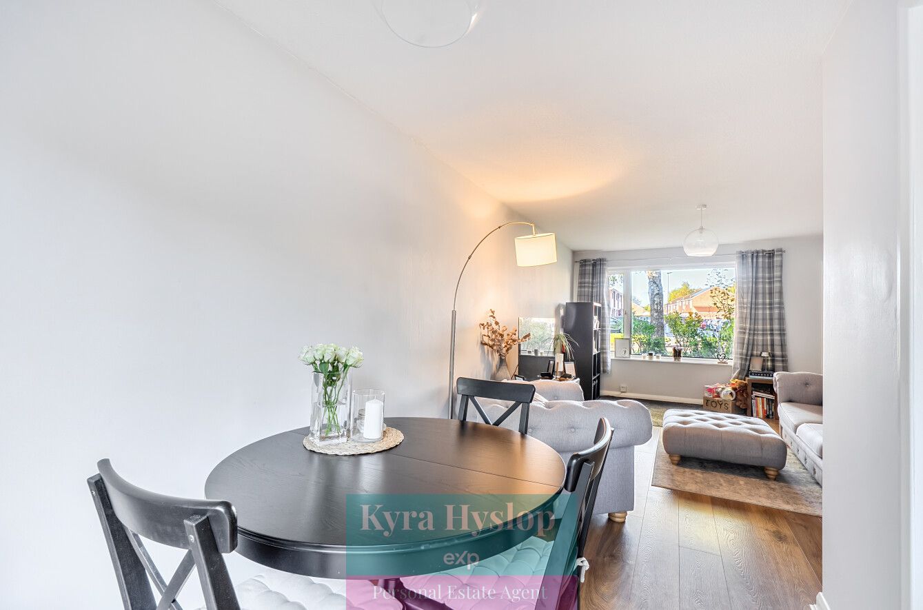 Terraced House for sale in Exeter, Ash Farm Close, Exeter, EX1 3TD, 721 m²