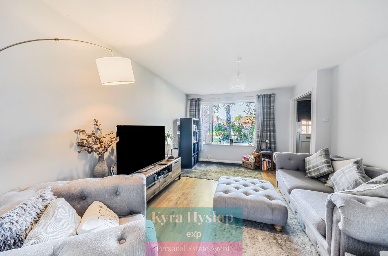 Terraced House for sale in Exeter, Ash Farm Close, Exeter, EX1 3TD, 721 m²