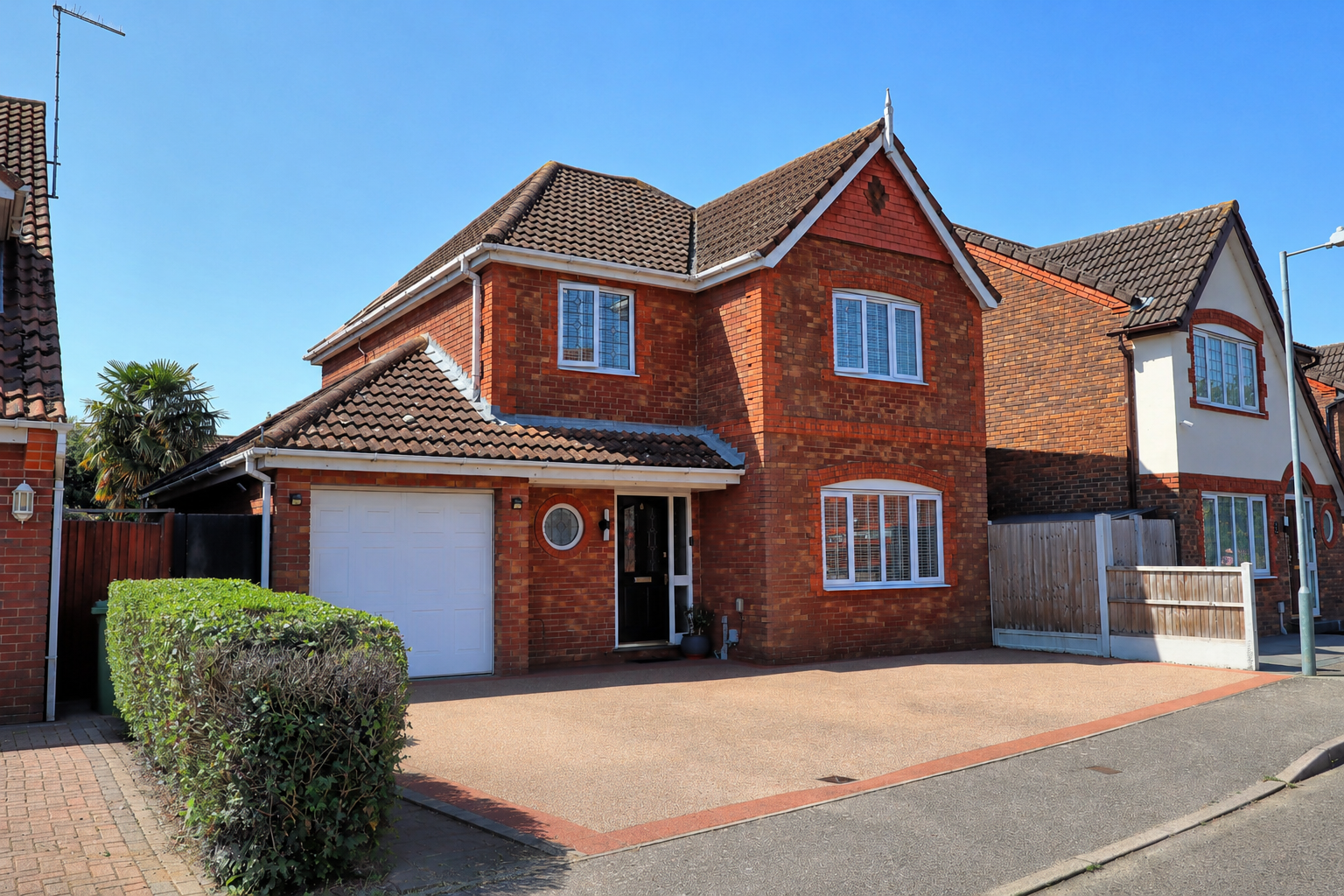 Detached House in South Ockendon
