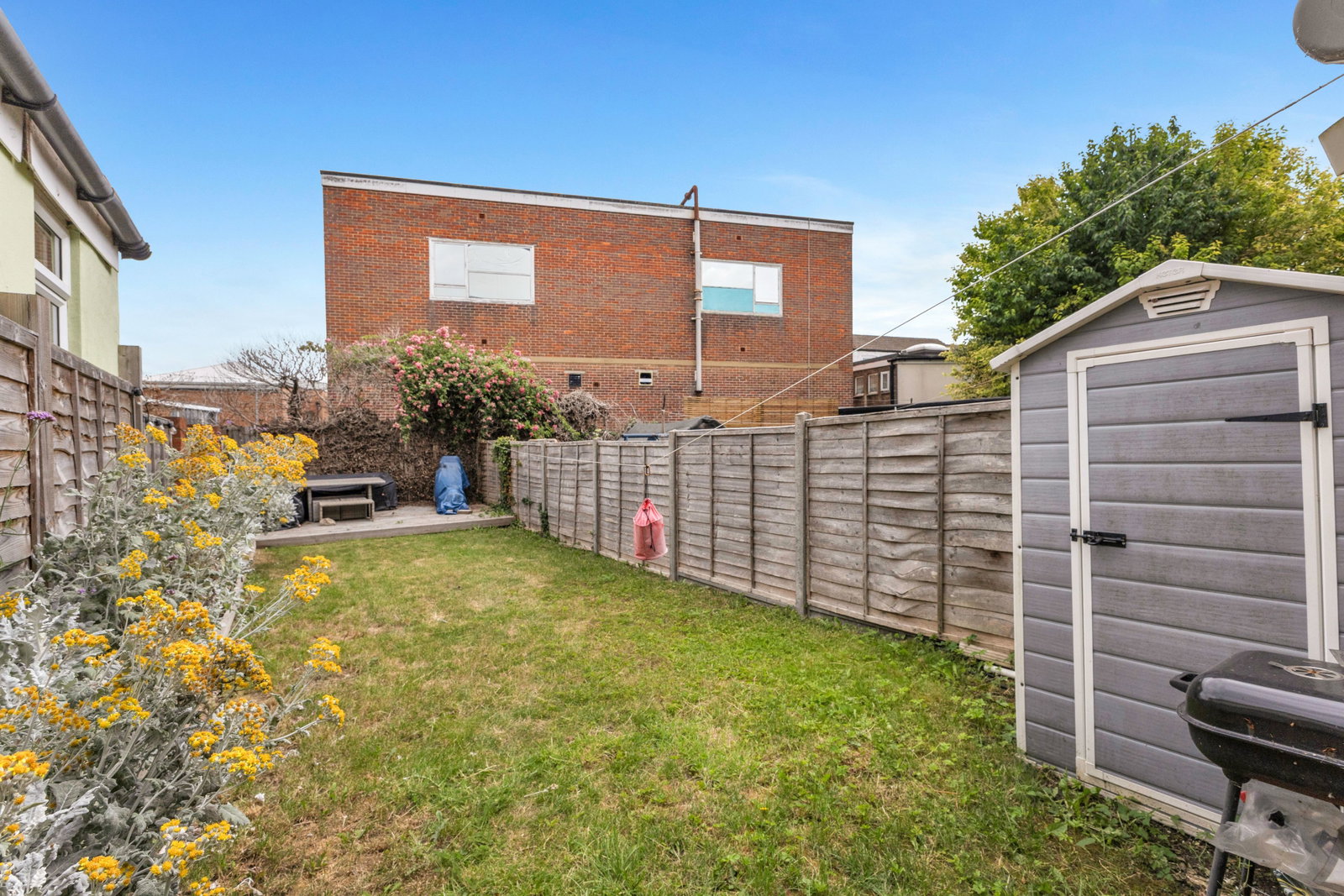 Terraced House in Dunstable