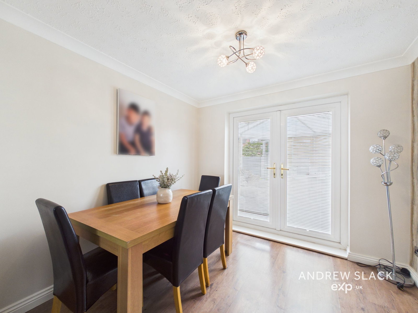 Detached House in Nottingham