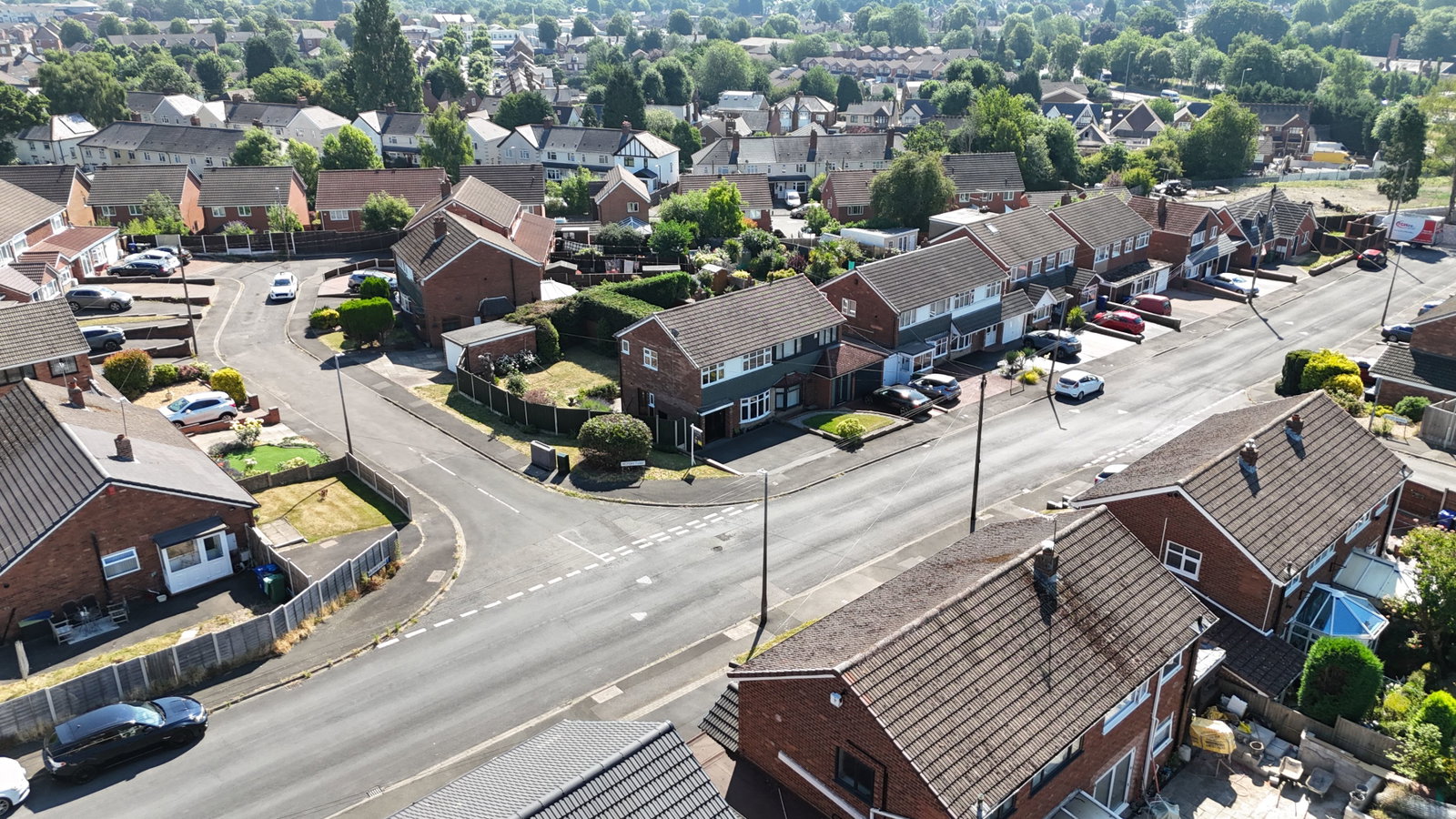 Semi Detached House for sale in Tipton, Silverthorne Avenue, Woodsetton, Tipton, DY4 8AQ