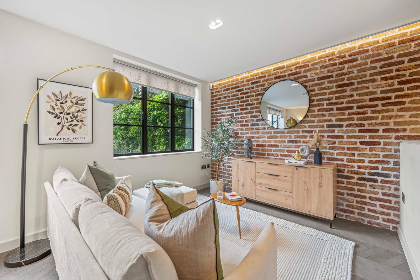 Flat in Hampton Hill