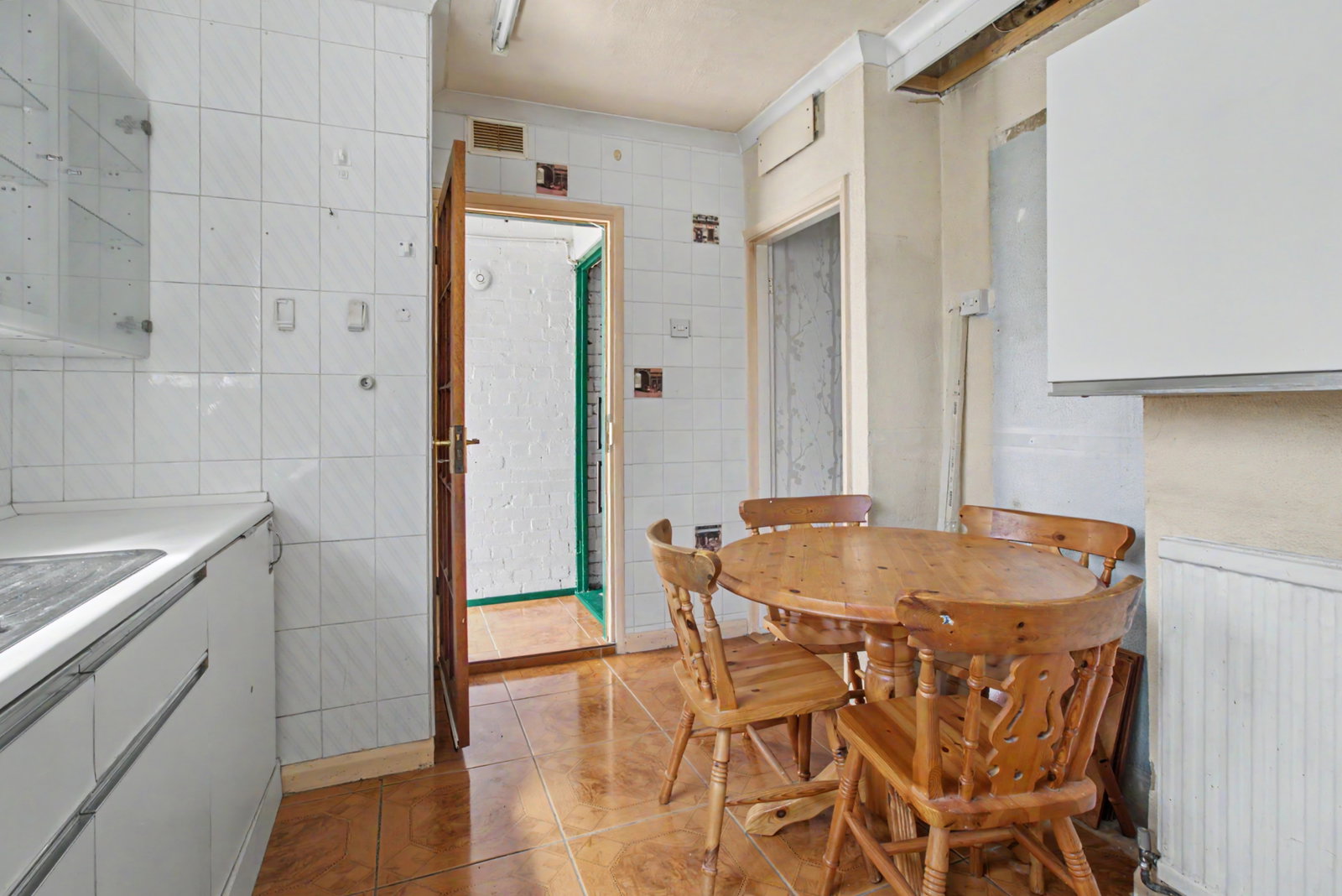 Terraced House for sale in Romford, Dudley Road, Romford, RM3 8LL