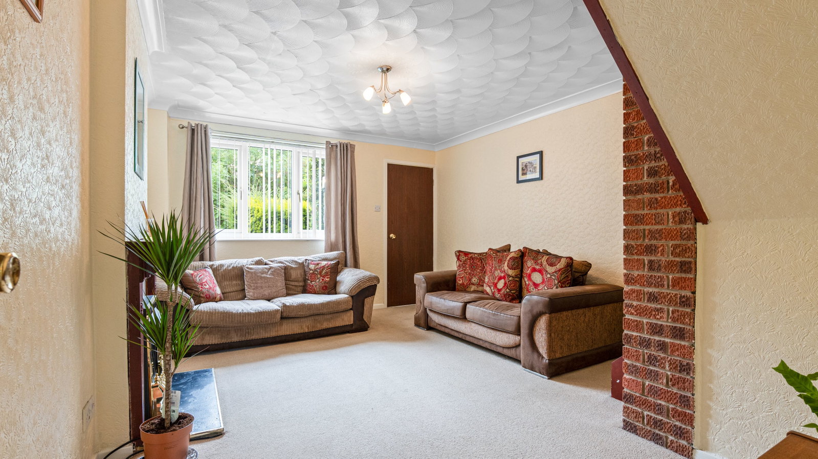 Semi Detached House in Sheffield